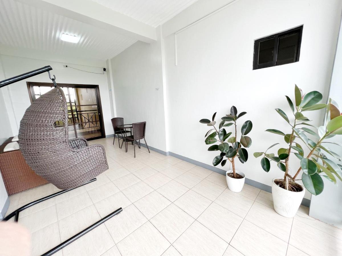 Verra Inn Tagaytay City Exterior photo