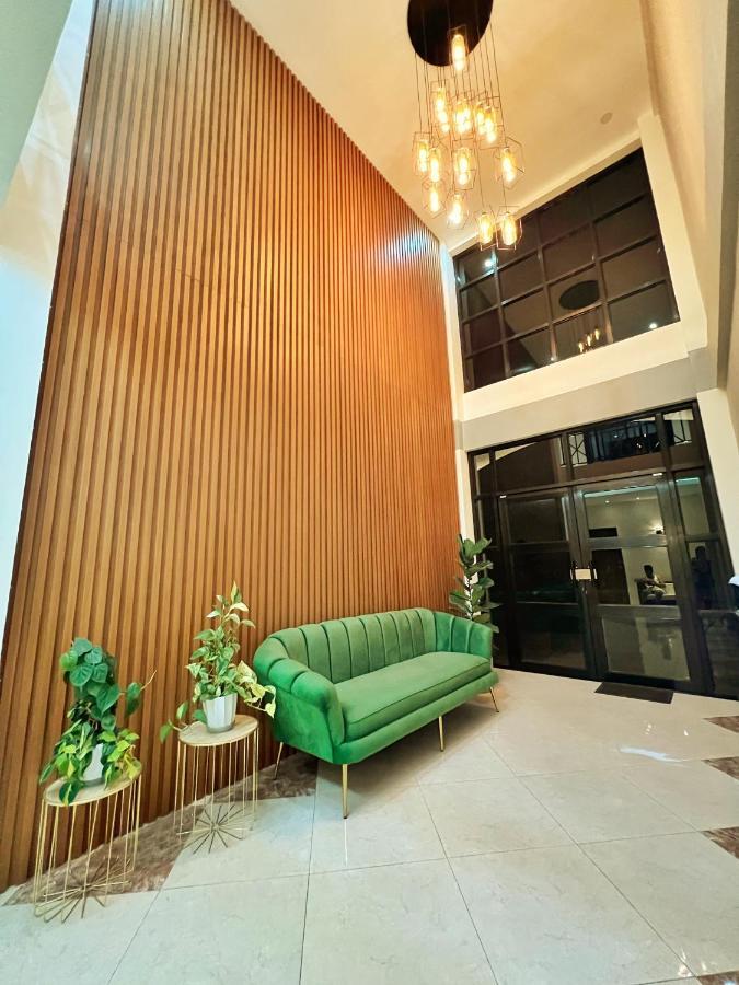 Verra Inn Tagaytay City Exterior photo
