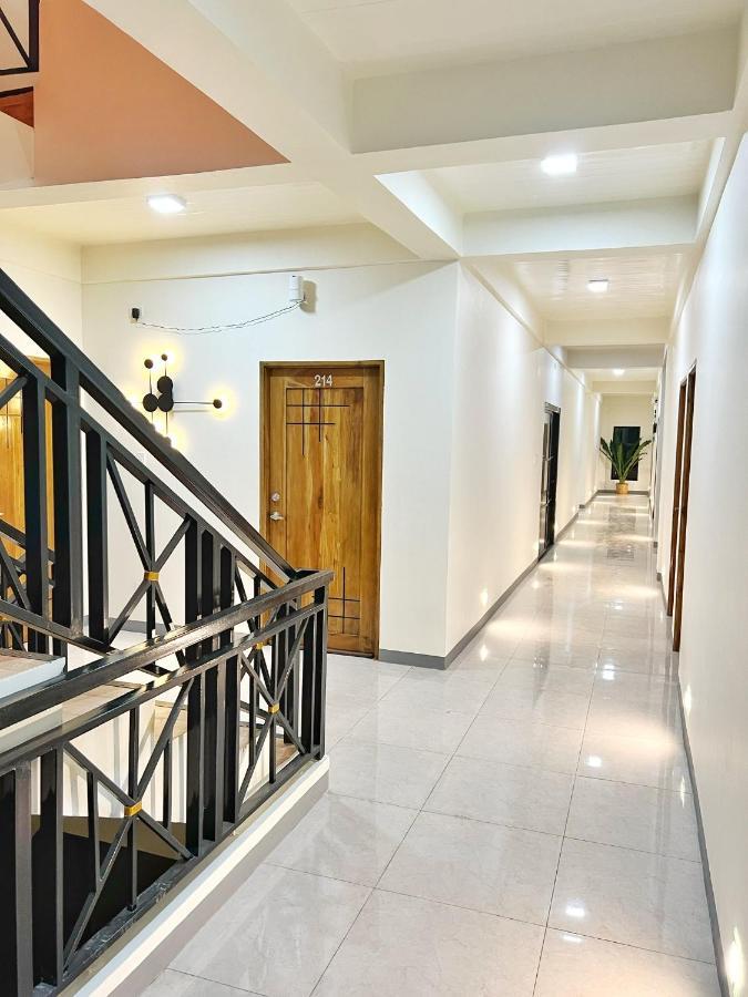 Verra Inn Tagaytay City Exterior photo